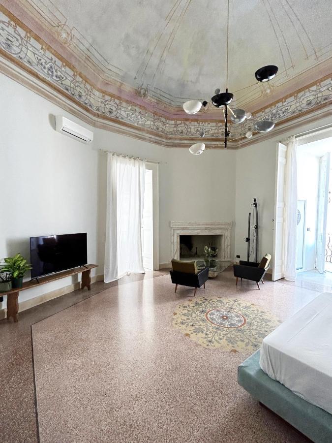 Roiss Haus Suites Lecce Buitenkant foto