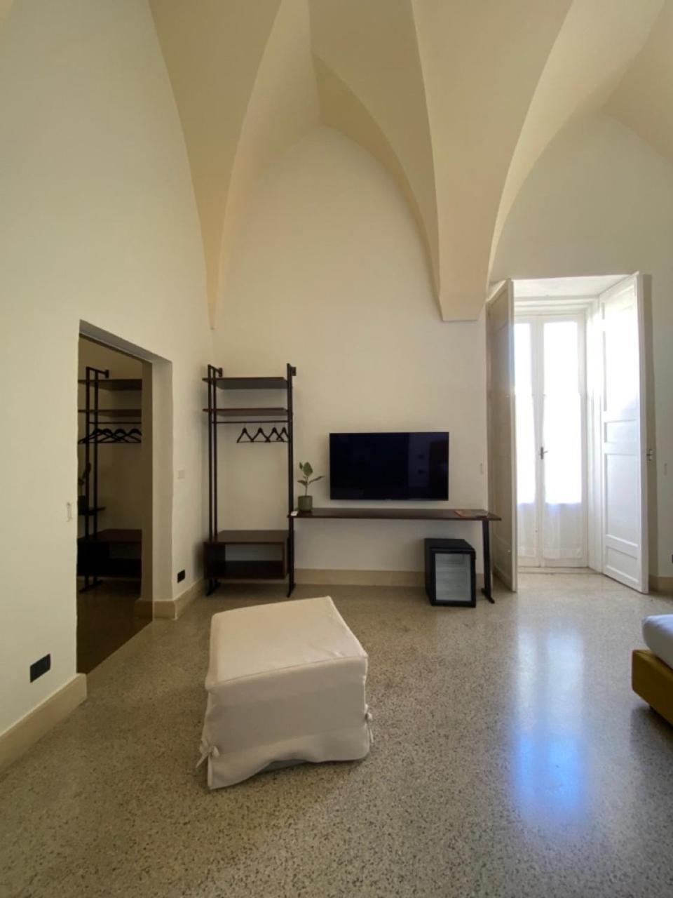 Roiss Haus Suites Lecce Buitenkant foto